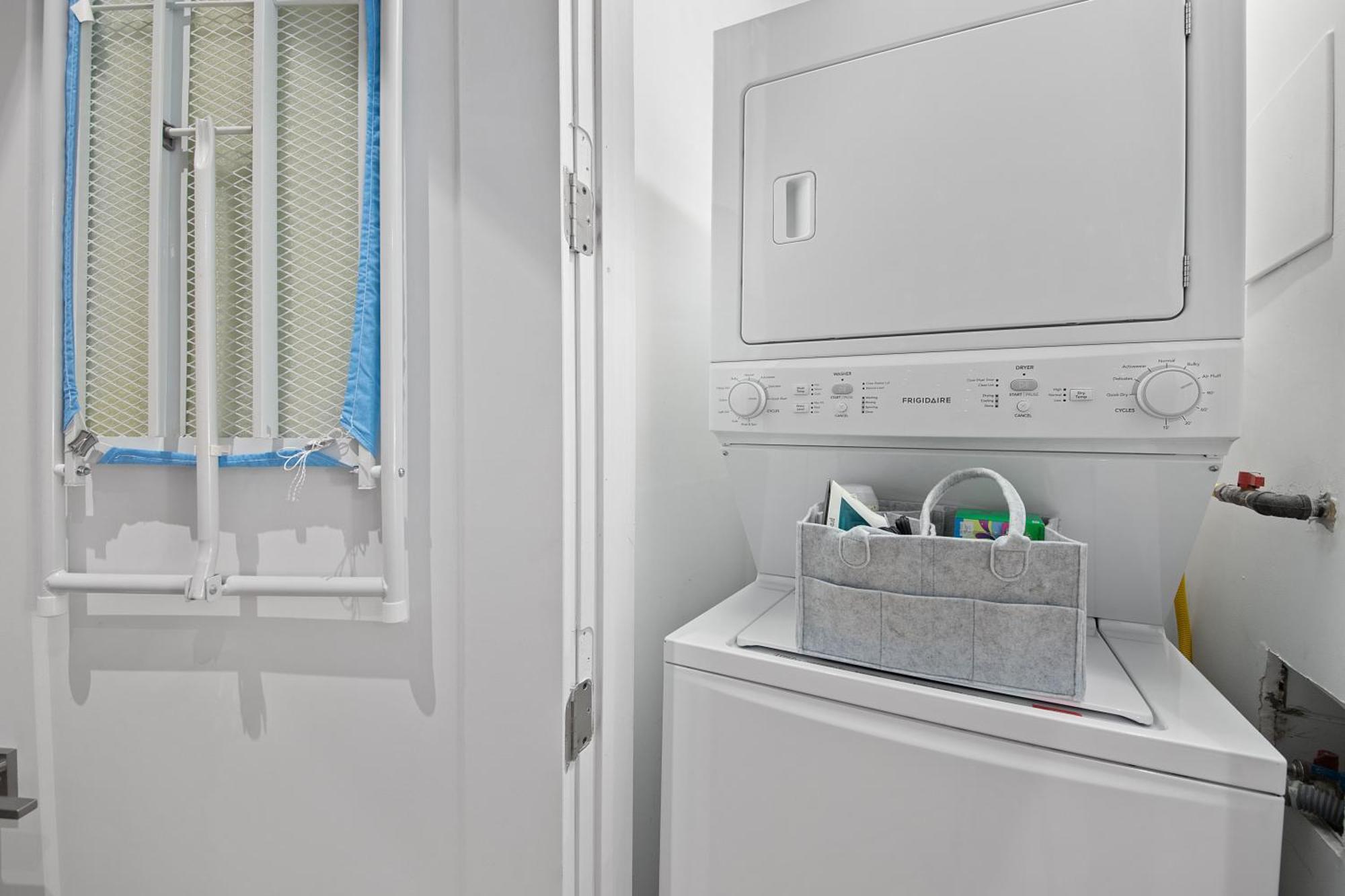 Chic Penthouse 15 Minutes From Nyc - Bus Stop At Doorstep โฮโบเกน ภายนอก รูปภาพ