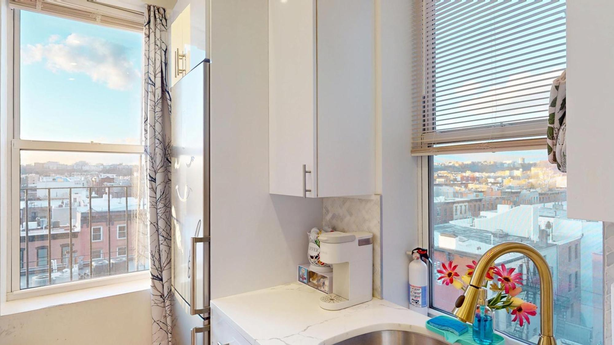 Chic Penthouse 15 Minutes From Nyc - Bus Stop At Doorstep โฮโบเกน ภายนอก รูปภาพ